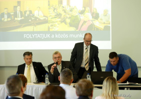 nyeomszsz 22 nyeomszsz 22
